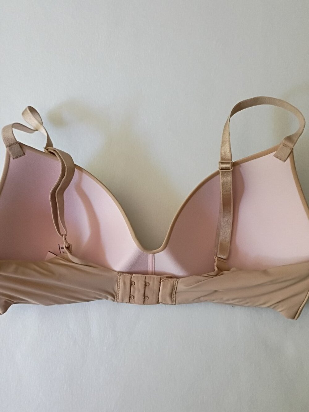 Victoria's Secret T-SHIRT Bra Wireless Lightly Lined Tan Size 34D - Picture 8 of 11